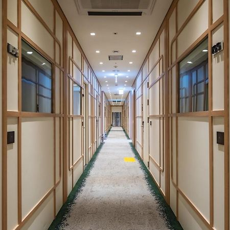 Darakhyu Yeosu Capsule Hotel By Walkerhill Esterno foto