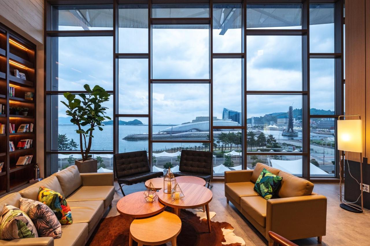 Darakhyu Yeosu Capsule Hotel By Walkerhill Esterno foto